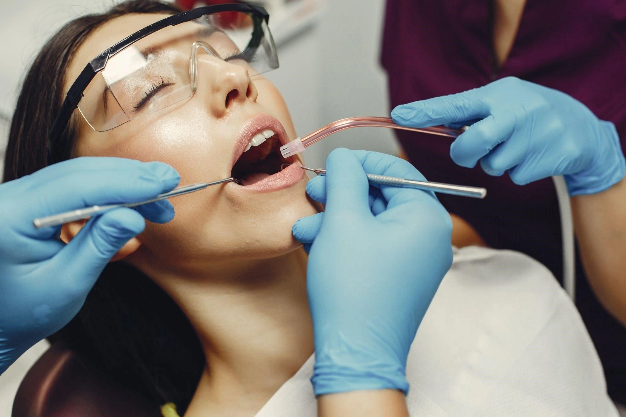 The Importance of Regular Dental Scaling and Polishing for Healthy Teeth